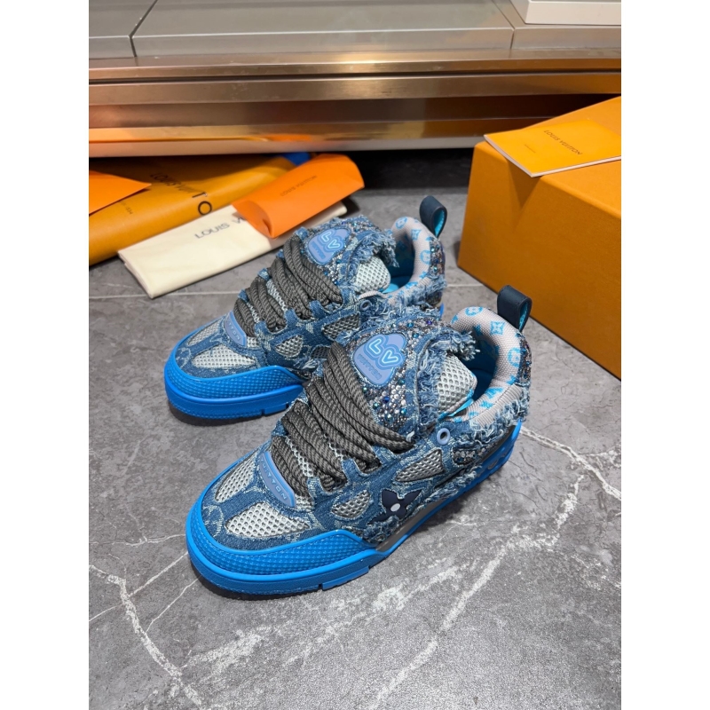 l**is V*t*n sneakers